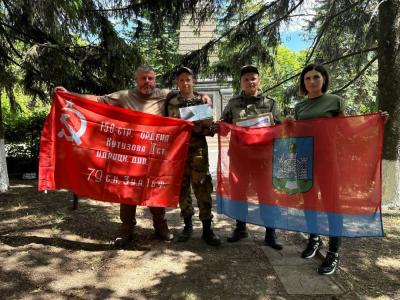 Мценский район передал гуманитарный груз нашим бойцам из отдельного противотанкового артиллерийского дивизиона