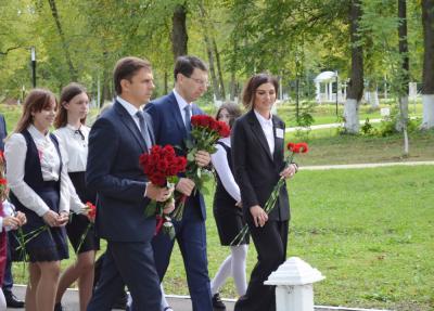 Полномочный представитель Президента Российской Федерации в Центральном федеральном округе Игорь Щёголев посетил парк-усадьбу Шеншиных в деревне Волково Орловской области